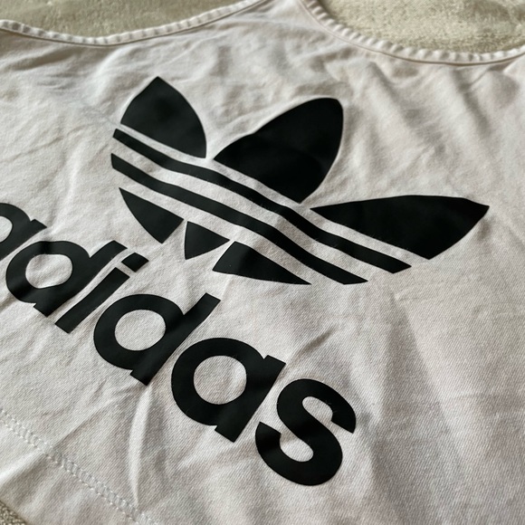 Cropped Adidas Halter - Picture 2 of 7